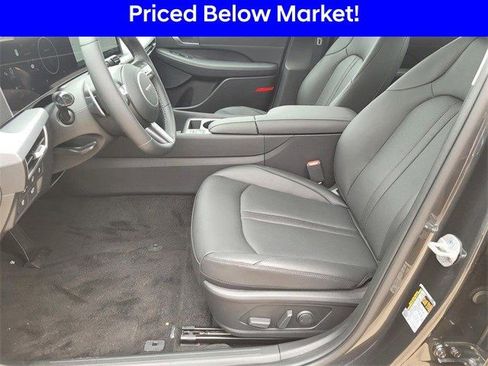 Used 2025 Hyundai Sonata Limited image 3