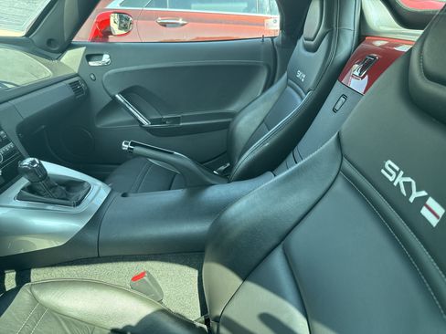 Used 2008 Saturn Sky Red Line image 6