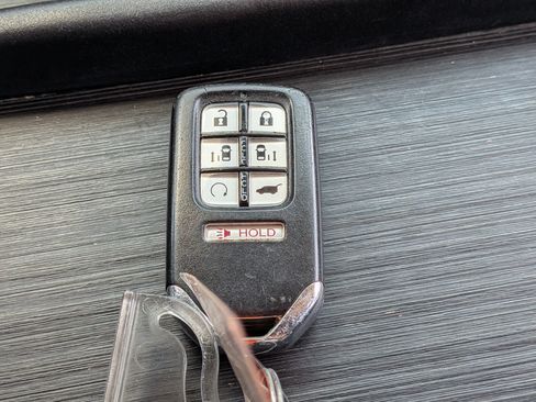 Used 2019 Honda Odyssey Touring image 36