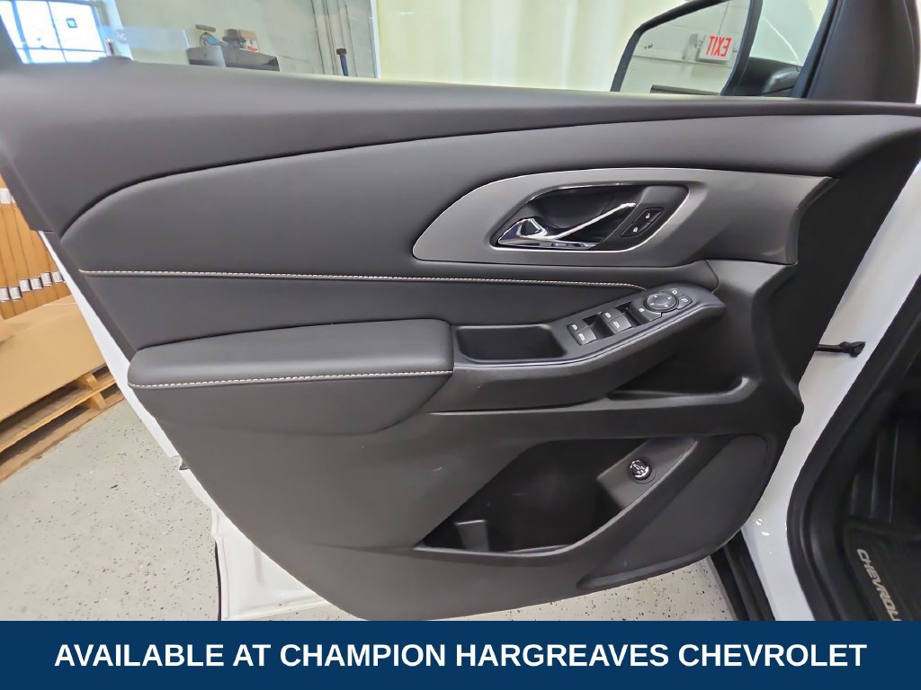 Certified 2023 Chevrolet Traverse LT FWD image 30