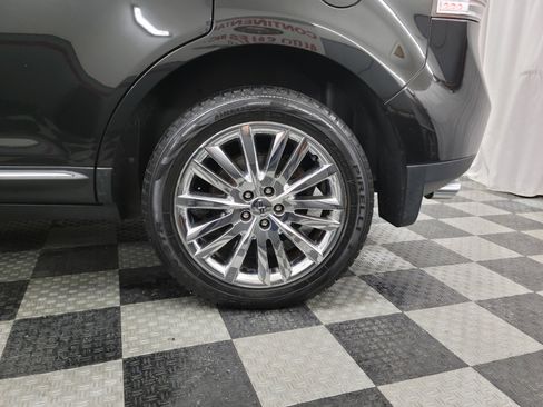 Used 2014 Lincoln MKX AWD w/ Equipment Group 102A image 28