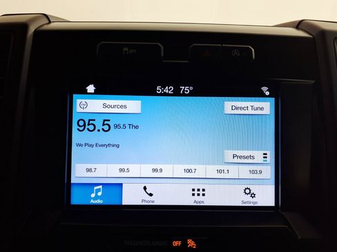 Used 2017 Ford F150 XL w/ Equipment Group 101A Mid RWD image 18
