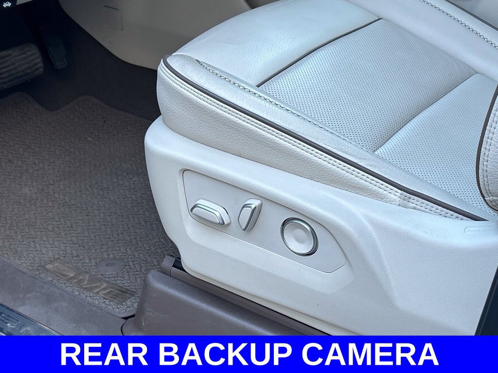 Used 2024 GMC Yukon XL Denali w/ Denali Reserve Package AWD/4WD image 11