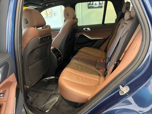 Used 2019 BMW X5 xDrive40i w/ Convenience Package AWD/4WD image 19