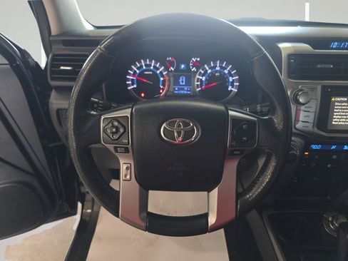 Used 2015 Toyota 4Runner Limited w/ Four Season Floor Mat Package AWD/4WD image 14