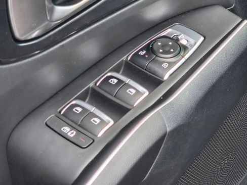Used 2024 Kia Sorento LX FWD image 30