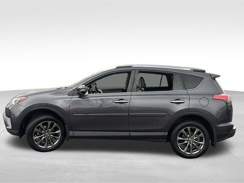 Used 2018 Toyota RAV4 Limited image 4