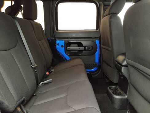 Used 2016 Jeep Wrangler Unlimited Sport AWD/4WD image 18