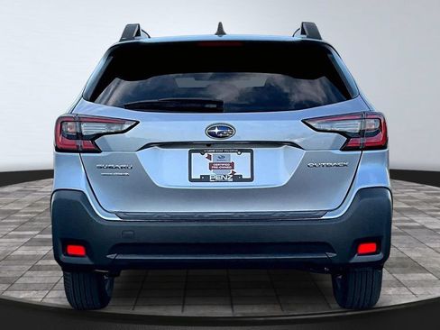 Certified 2025 Subaru Outback Premium w/ Popular Package #1A AWD/4WD image 5