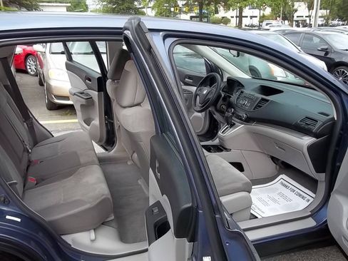 Used 2014 Honda CR-V LX image 10