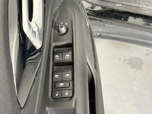 Used 2022 Jeep Compass Trailhawk AWD/4WD image 17
