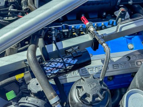 Used 2005 Ford GT image 16