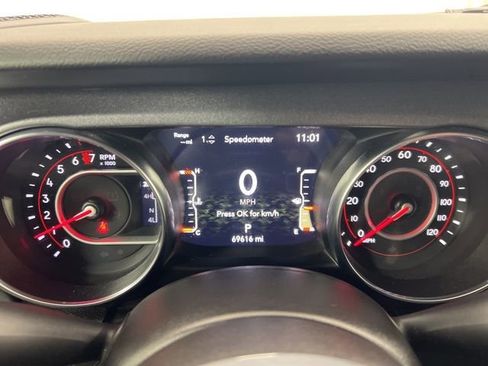 Used 2022 Jeep Gladiator Mojave w/ Cold Weather Group image 15