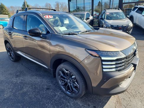 New 2026 Nissan Kicks SR w/ Cold Weather Package image 2