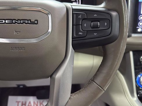 Used 2021 GMC Yukon XL Denali w/ LPO, Illumination Package image 16