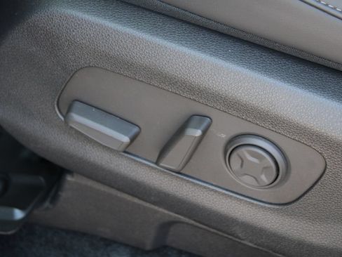 New 2027 Kia Carnival SX w/ Dark Edition Package FWD image 30