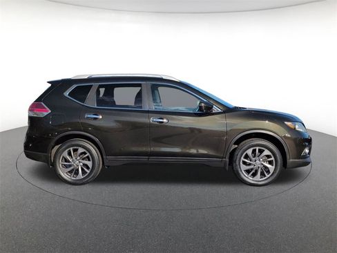 Used 2016 Nissan Rogue SL w/ SL Premium Package image 4