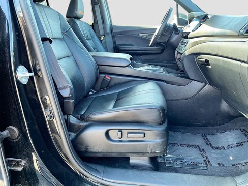 Used 2025 Honda Ridgeline TrailSport image 25