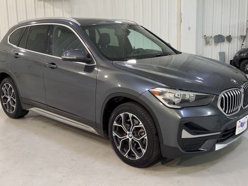 Used 2021 BMW X1 sDrive28i image 3