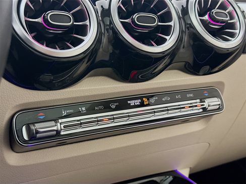 Certified 2023 Mercedes-Benz GLB 250 image 16