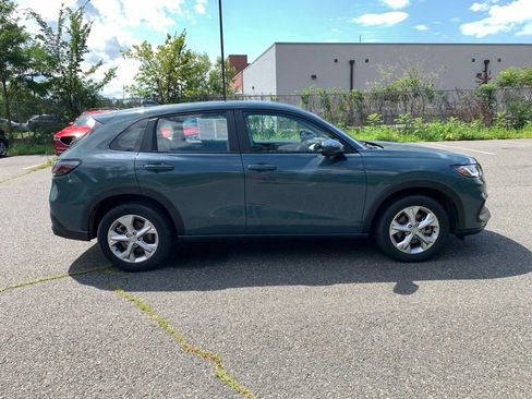 Used 2025 Honda HR-V LX image 2