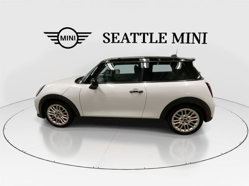Certified 2025 MINI Cooper S image 7