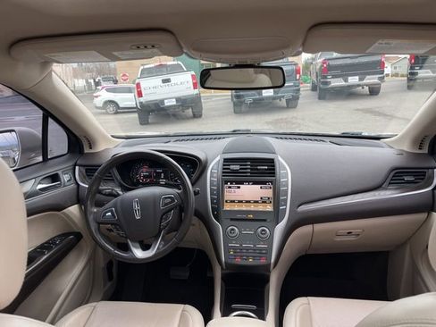 Used 2017 Lincoln MKC Reserve image 31