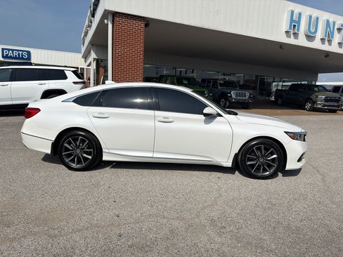 Used 2021 Honda Accord EX-L image 4