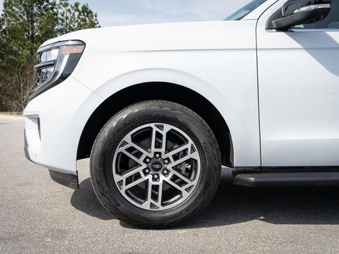 New 2026 Ford Expedition Max Active AWD/4WD image 4