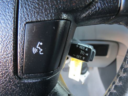 Used 2009 Toyota Tundra Limited image 15