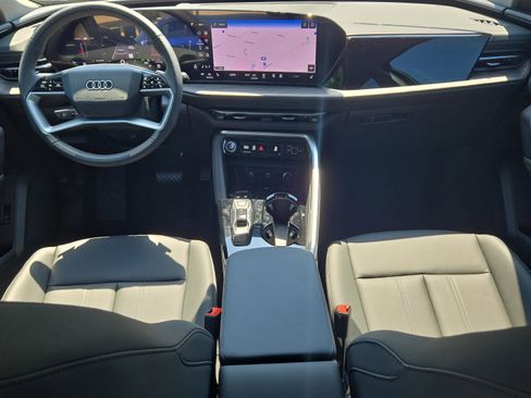 New 2025 Audi Q5 Premium image 11