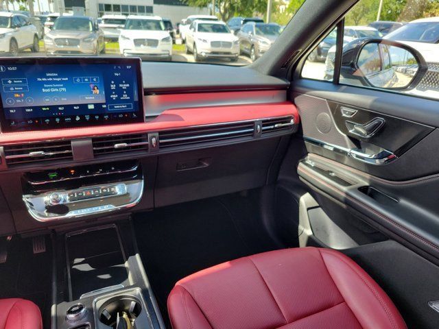 Certified 2024 Lincoln Corsair Reserve FWD image 20