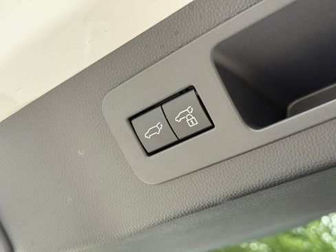 Certified 2026 Lexus LX 700h Luxury AWD/4WD image 18