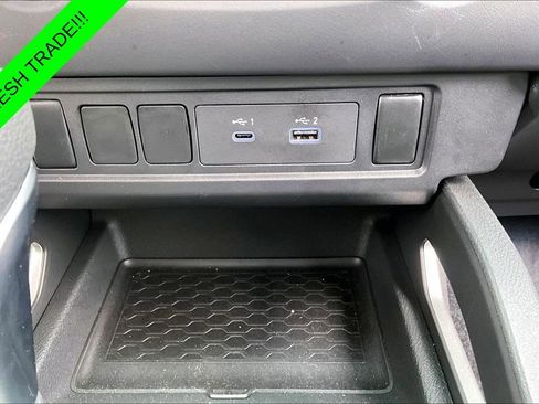 Used 2024 Nissan Frontier SV RWD image 16