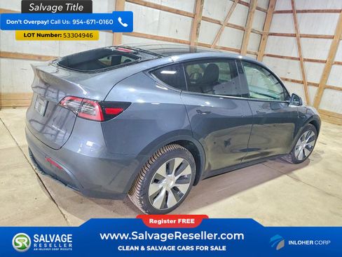 Used 2023 Tesla Model Y AWD image 4