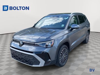 Used 2025 Volkswagen Taos SE w/ Taos MDO Package