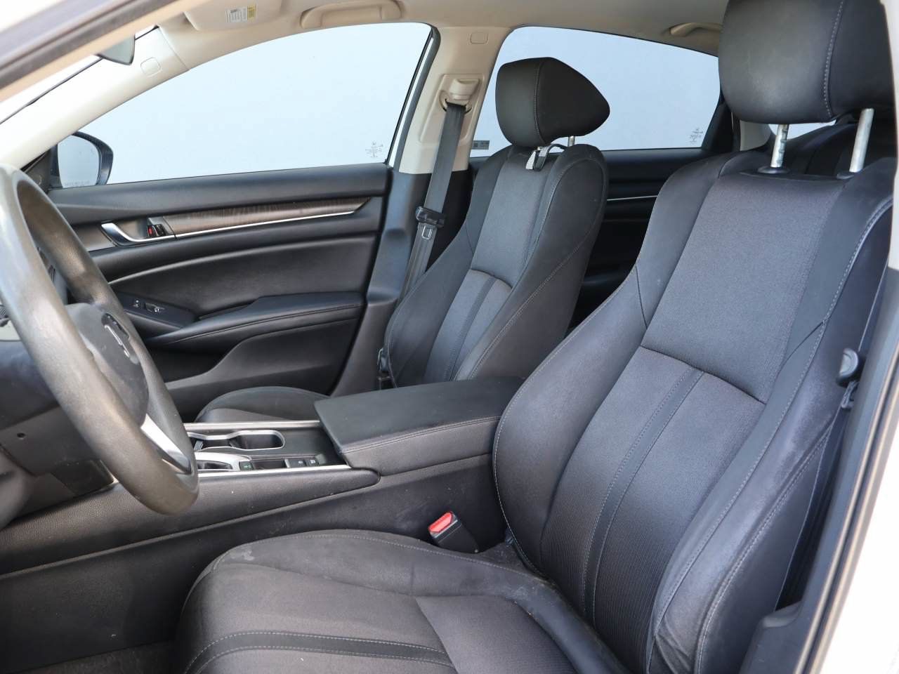 Used 2019 Honda Accord EX image 9