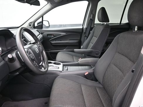 Certified 2023 Honda Ridgeline Sport image 14