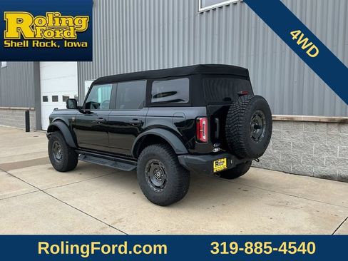 Used 2024 Ford Bronco Badlands AWD/4WD image 3
