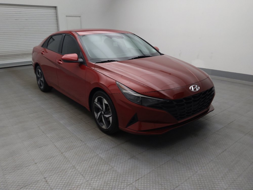 Used 2023 Hyundai Elantra SEL w/ Convenience Package FWD image 13