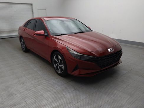 Used 2023 Hyundai Elantra SEL w/ Convenience Package FWD image 13