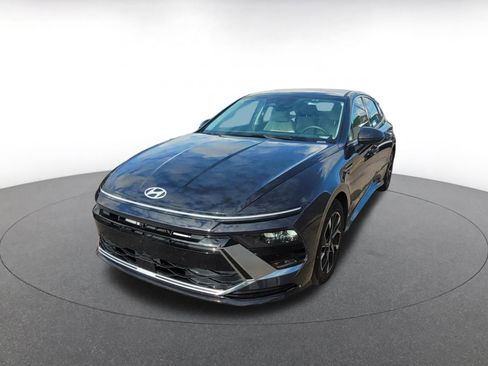 Used 2025 Hyundai Sonata SEL image 3