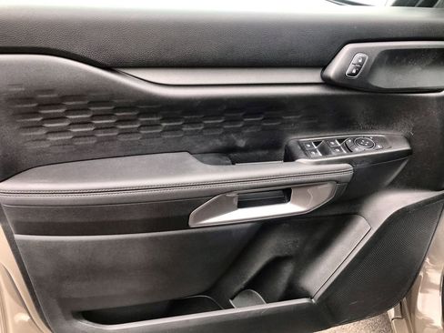 Used 2025 Ford Ranger XLT image 13