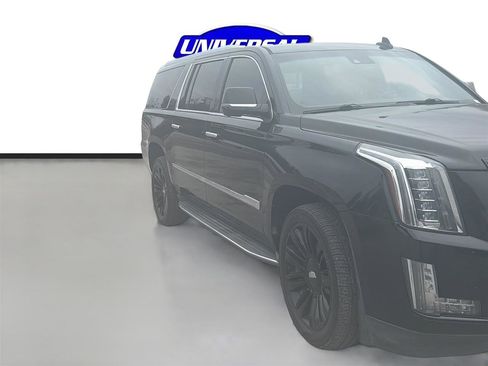 Used 2016 Cadillac Escalade ESV Platinum image 1