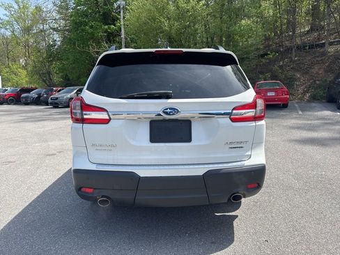 Used 2022 Subaru Ascent Limited w/ Technology Package image 5