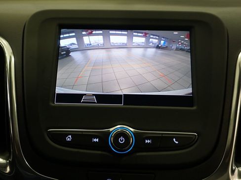 Certified 2024 Chevrolet Equinox LS w/ LS Convenience Package image 18