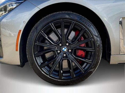 Used 2022 BMW 750i xDrive w/ M Sport Package AWD/4WD image 34