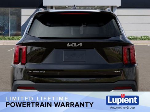 New 2026 Kia Sorento S image 16