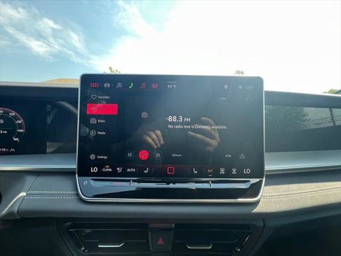 New 2026 Volkswagen Tiguan SE R-Line AWD/4WD image 13