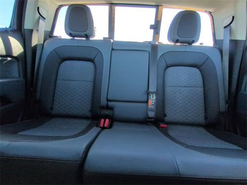 Used 2018 Chevrolet Colorado Z71 image 5